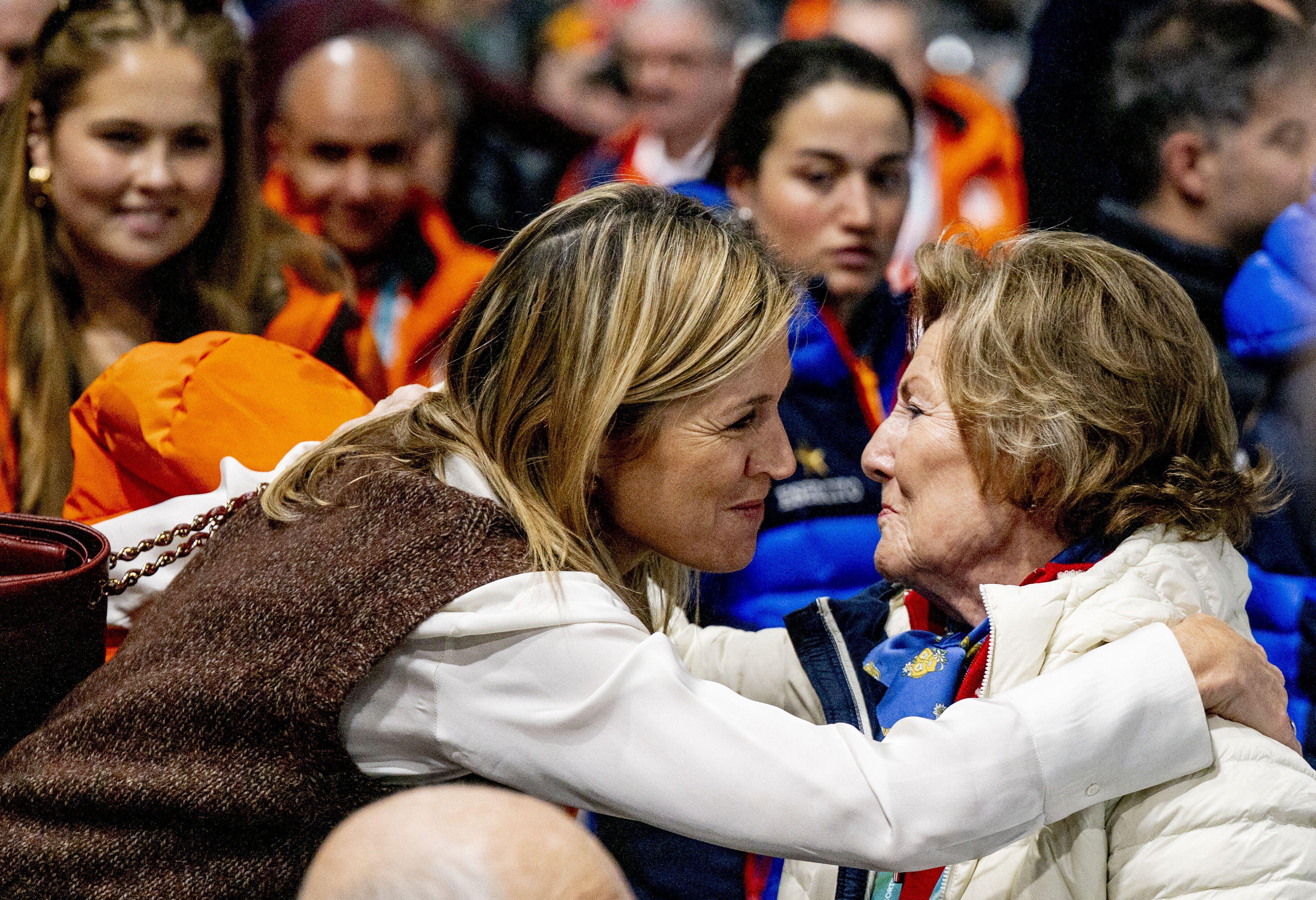 Queen Maxima hugging Queen Sonja of Norway