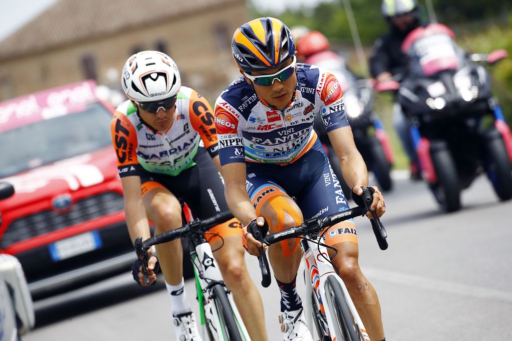 Giro stage 10 breakaway riders Luca Covili (Bardiani-CSF) and Sho Hatsuyama (Nippo Vini Fantini Faizane)