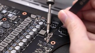 Der8auer shunt mods the Asus ROG Astral LC RTX 5090