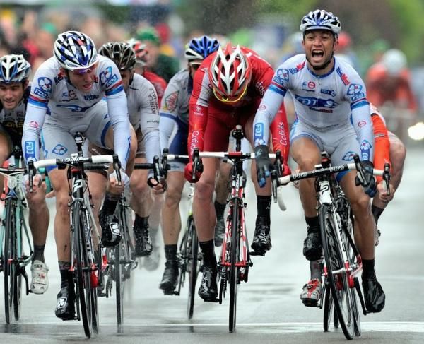 Bouhanni beats Demare to take the 2012 French road race title