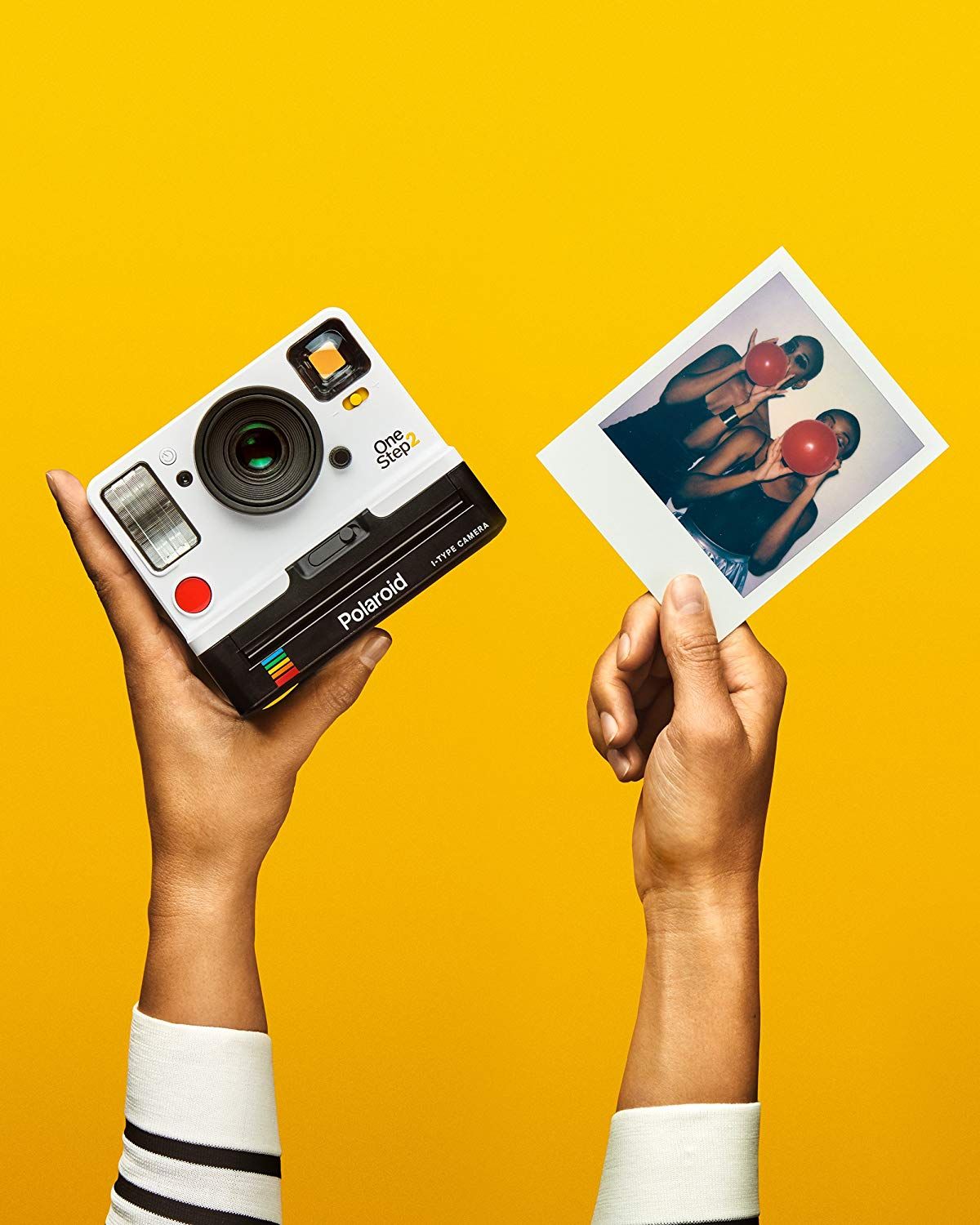 EXCELLENT POLAROID ONE STEP 2 i-TYPE INSTANT CAMERA IN ORIGINAL BOX WITH  FILM