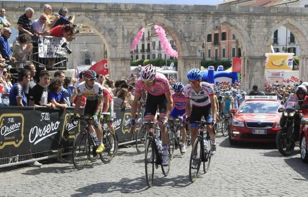 Ryder Hesjedal and Peter Stetina (Garmin-Barracuda) at the start.