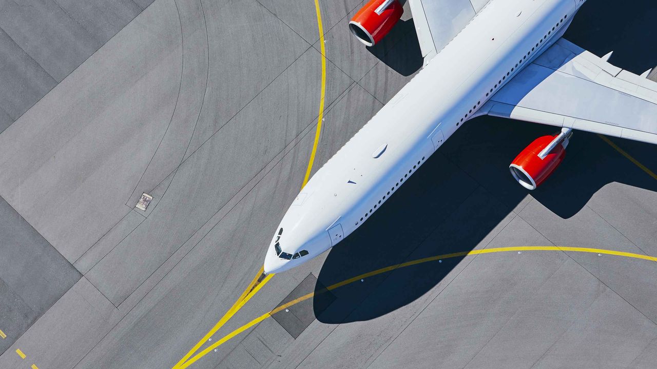 photo of airliner on taxiway