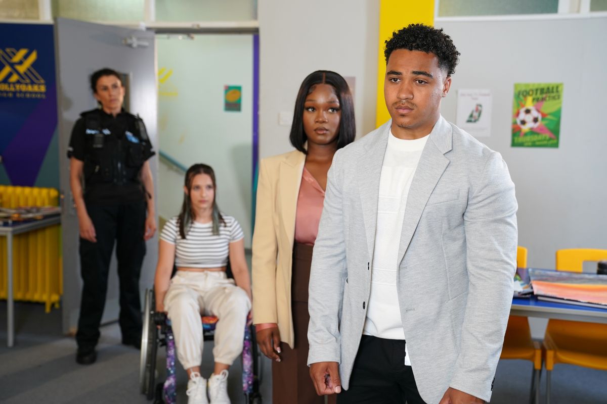 Hunter McQueen faces the police in Hollyoaks 