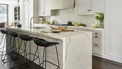 modern shaker kitchen with marble kitchen island