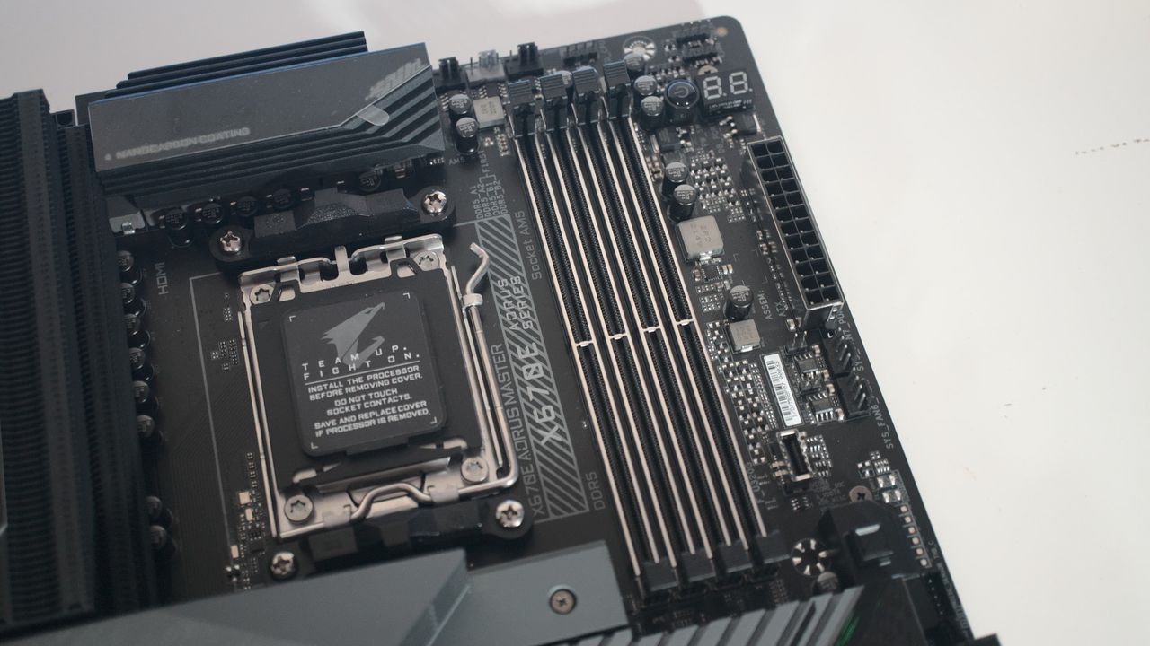 GIGABYTE X670E Aorus Master