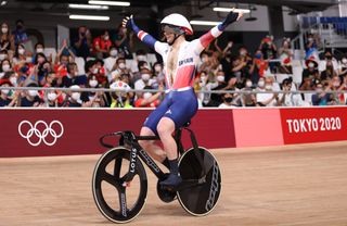 Jason Kenny wins the gold in the men's Keirin