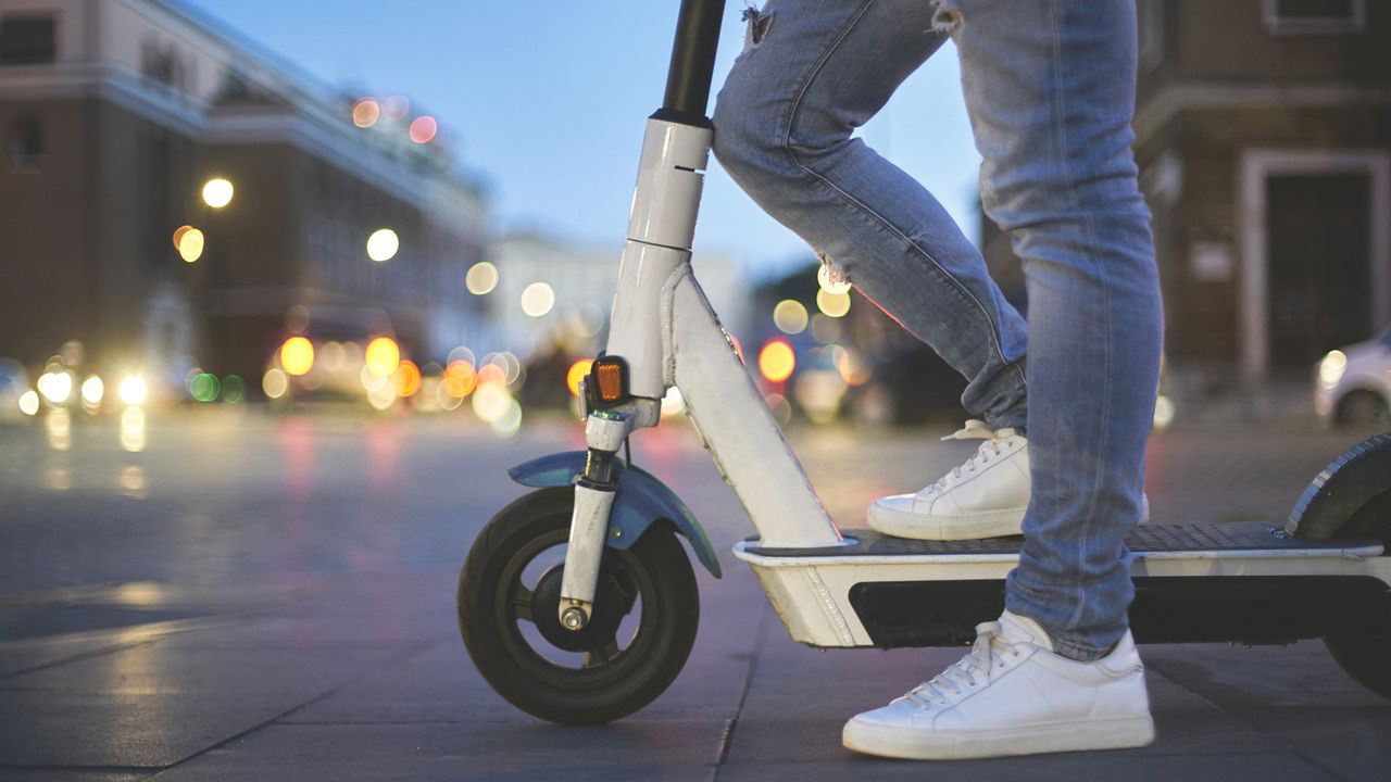 Electric scooter