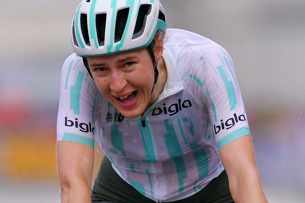 Elizabeth Banks (Bigla) wins stage 8 at the Giro Rosa