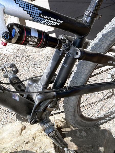 Simple but effective - the Supercaliber&rsquo;s single-pivot rear suspension layout is primitive on paper, but proved quite capable in practice on the trail.
