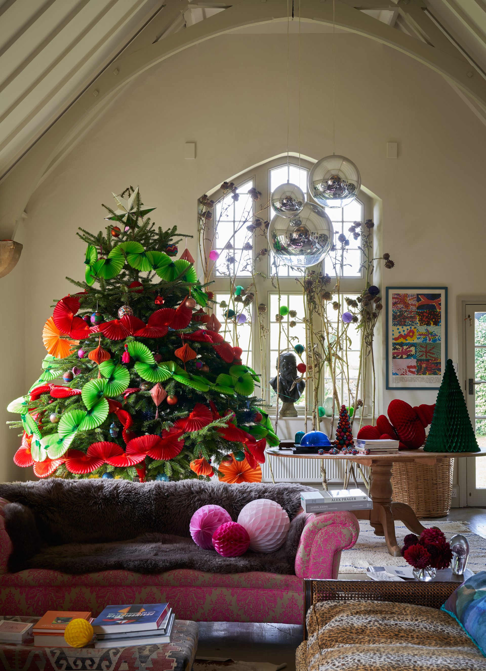 How to make a Christmas tree look fuller – easy ways to get your tree ...