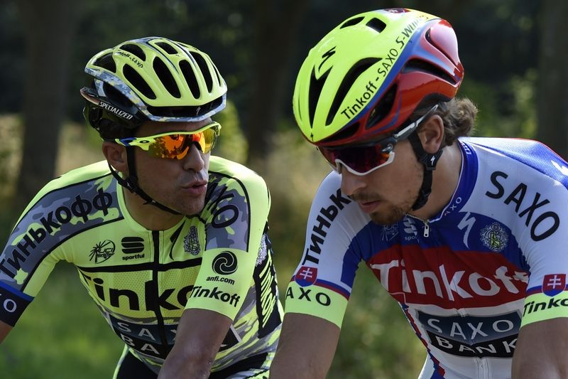 Alberto Contador and Peter Sagan discussing the team's tactics to win the yellow and green jerseys