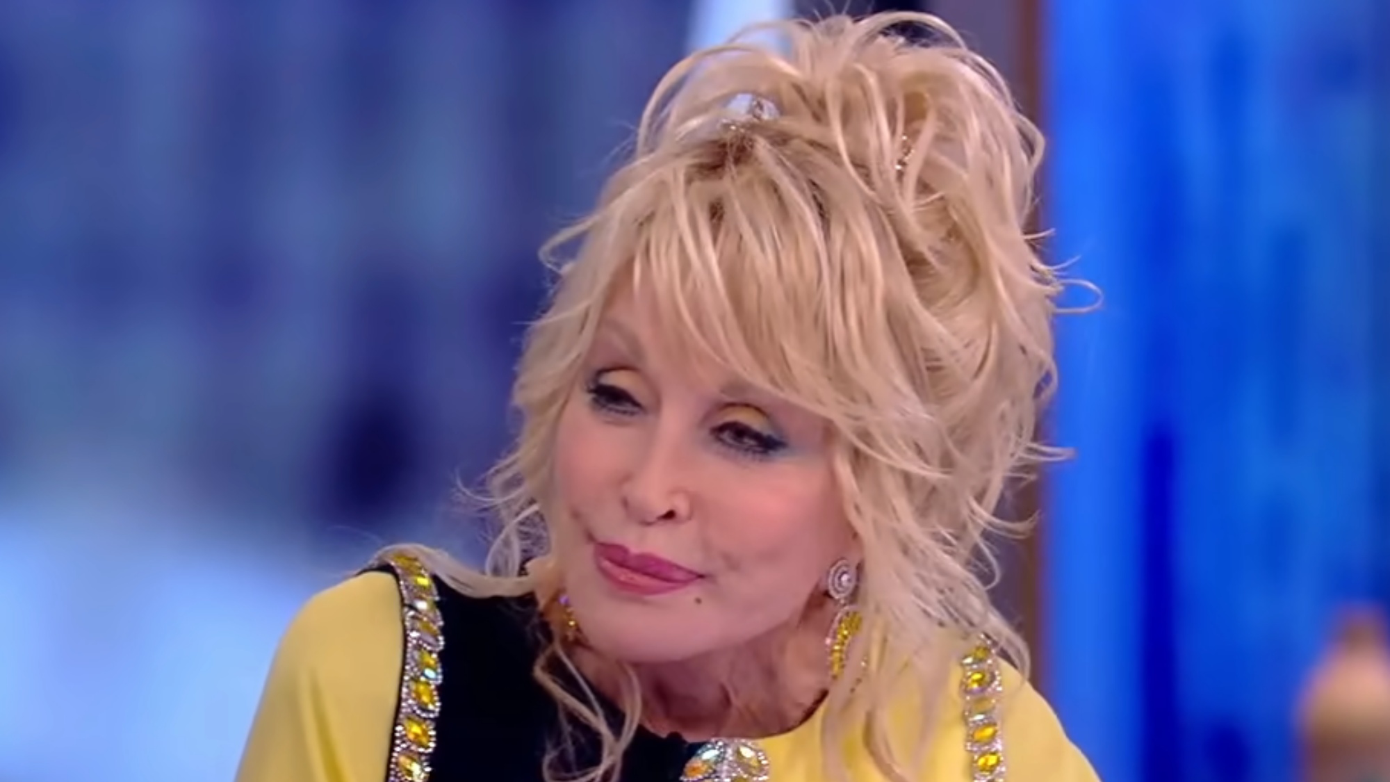 A screenshot of Dolly Parton when she was a guest on The View.
