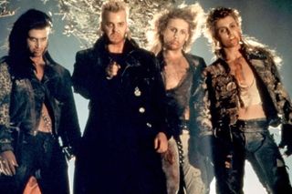 Kiefer Sutherland and more dressed up as '80s vampires in 'The Lost Boys'