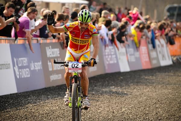 Jos&eacute; Antonio Hermida (Multivan Merida) finishes ninth.