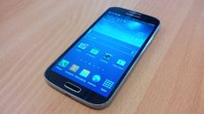 Samsung Galaxy S4 front