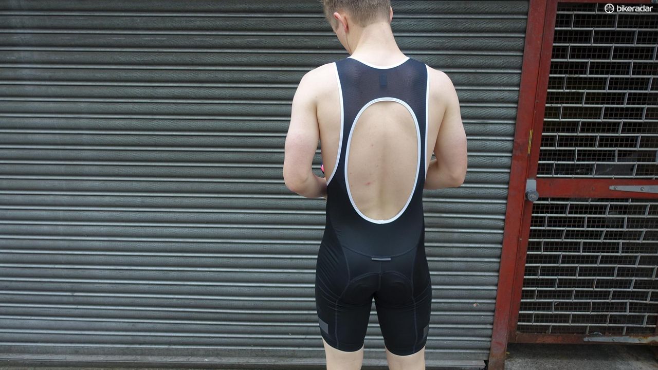The cutaway back left us feeling a little exposed