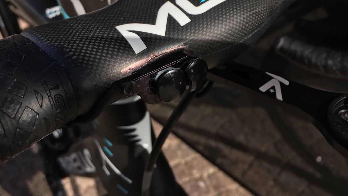 Froome runs a deconstructed Di2 climbing switch on the front of his handlebars for ease of shifting while climbing