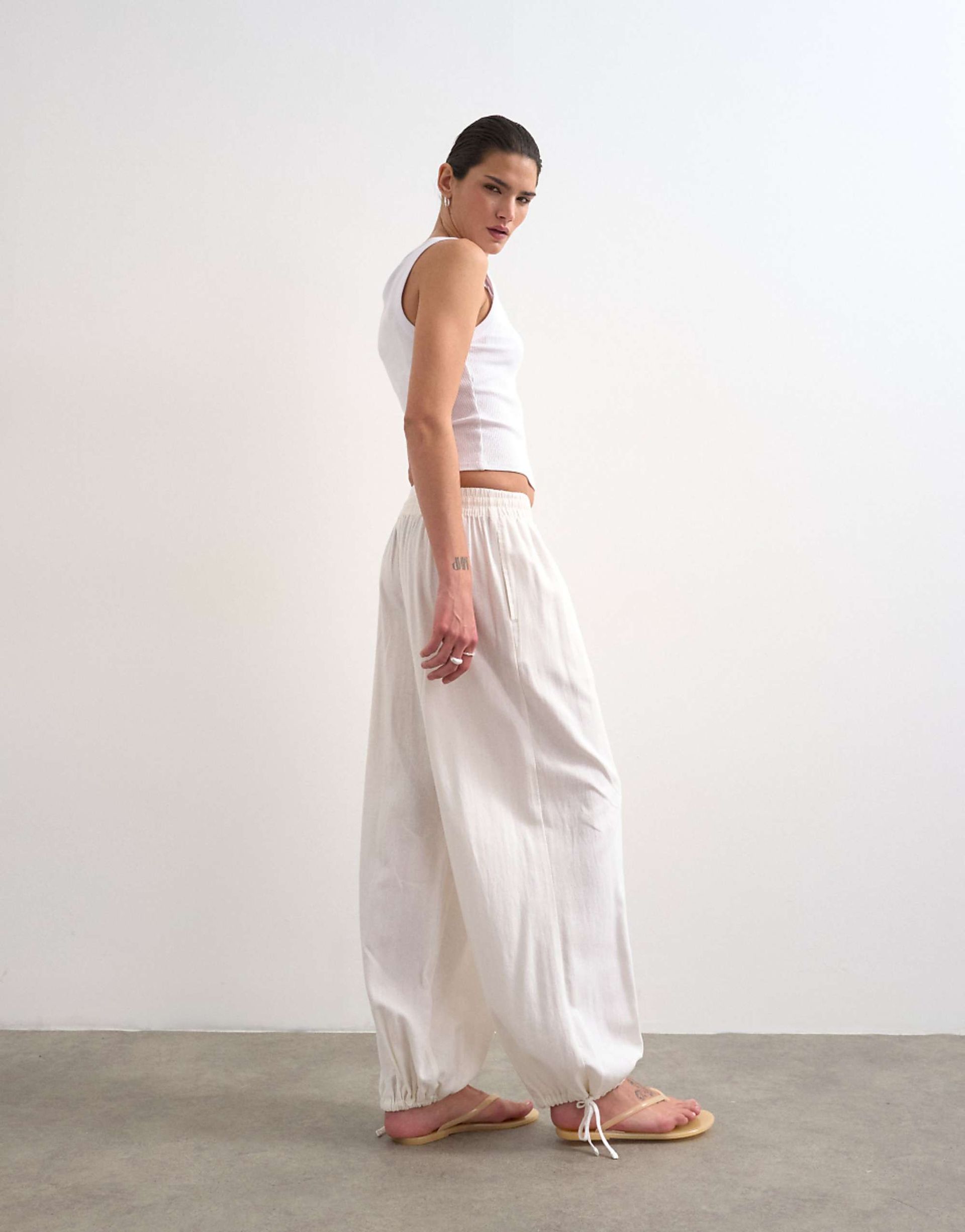 Topshop Linen Elasticated Waist Balloon Trouser in White