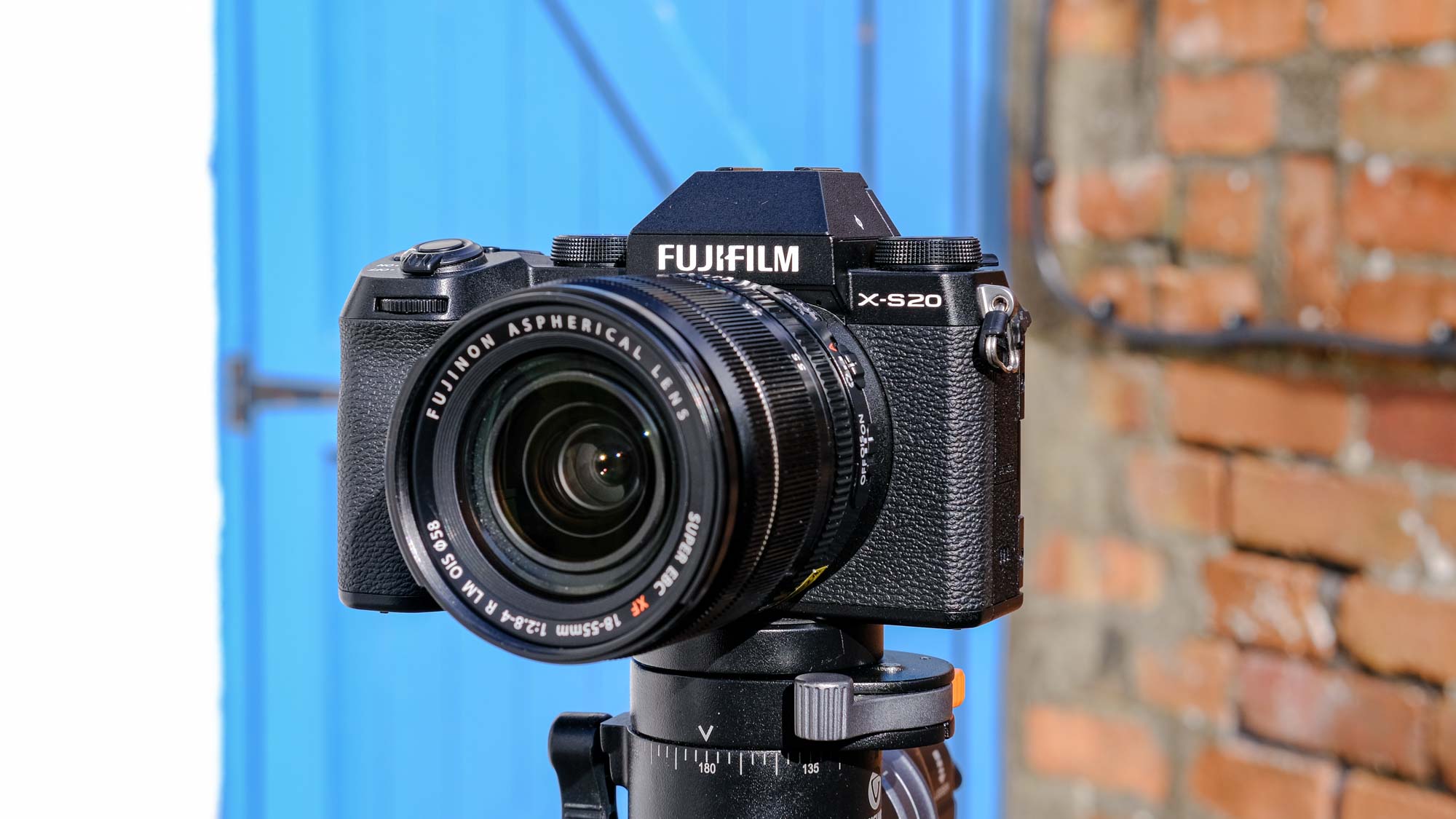 Fujifilm X-S20 Review