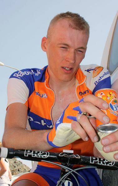 Robert Gesink (Rabobank) after winning the stage in remembrance of his late father.