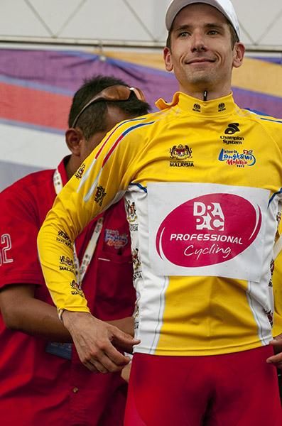 Australian Darren Lapthorne (Drapac Cycling) is the new tour leader in yellow after the fifth stage.