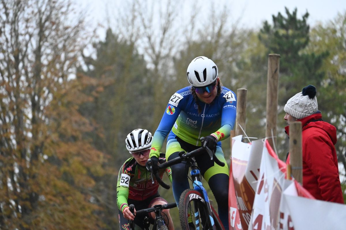 Corey Coogan-Cisek negotiates course in Troyes, France