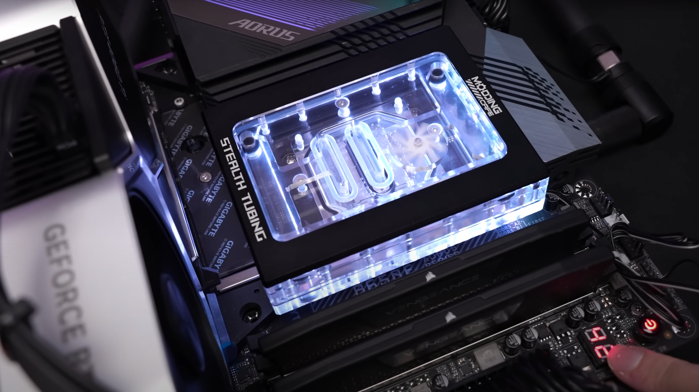 Someone’s designing a gorgeous CPU cooling water block that lets you completely hide the tubes