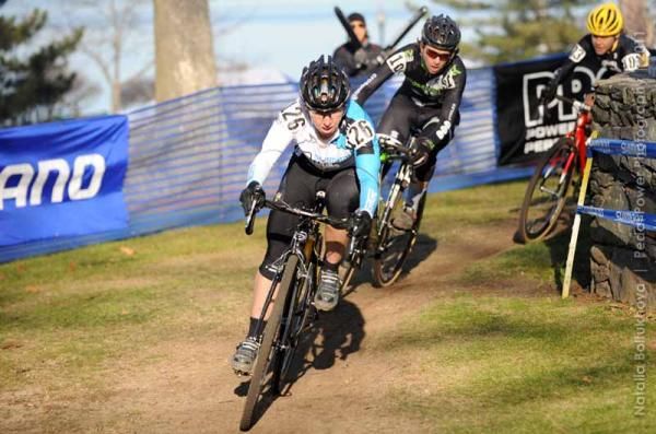 Laura Van Gilder drives the pace