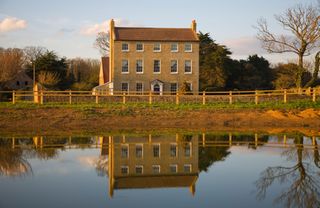 Georgian Farmhouse Architecture