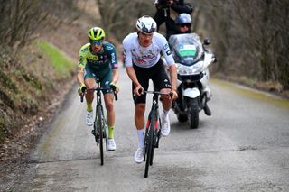 Juan Ayuso (UAE Team Emirates) and Jai Hindley (Bora-hansgrohe) battle for second place