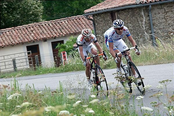 J&eacute;r&eacute;my Roy (FDJ-Big Mat) and S&eacute;bastien Duret (Bretagne - Schuller)
