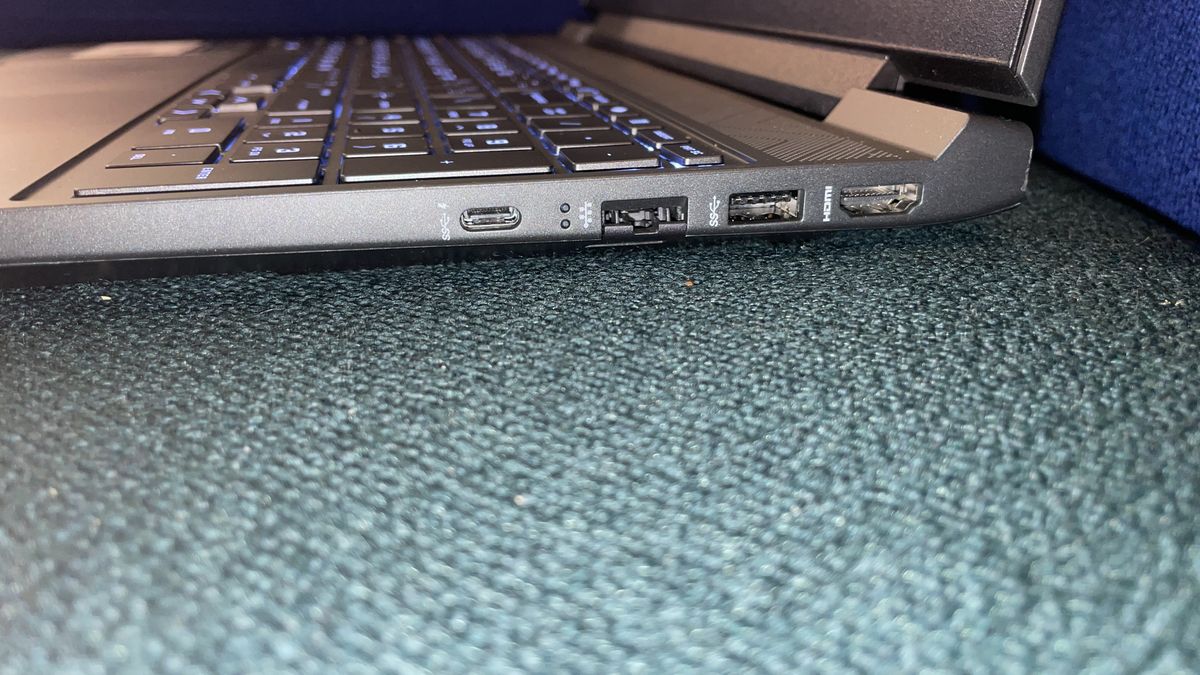 HP Victus 15