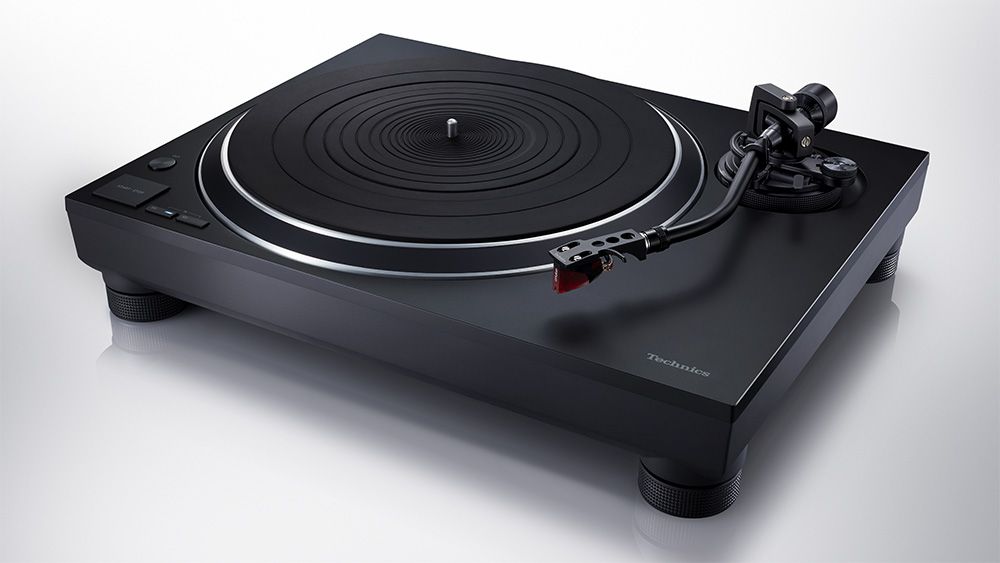 Technics launches SL-1500C turntable with built-in phono stage