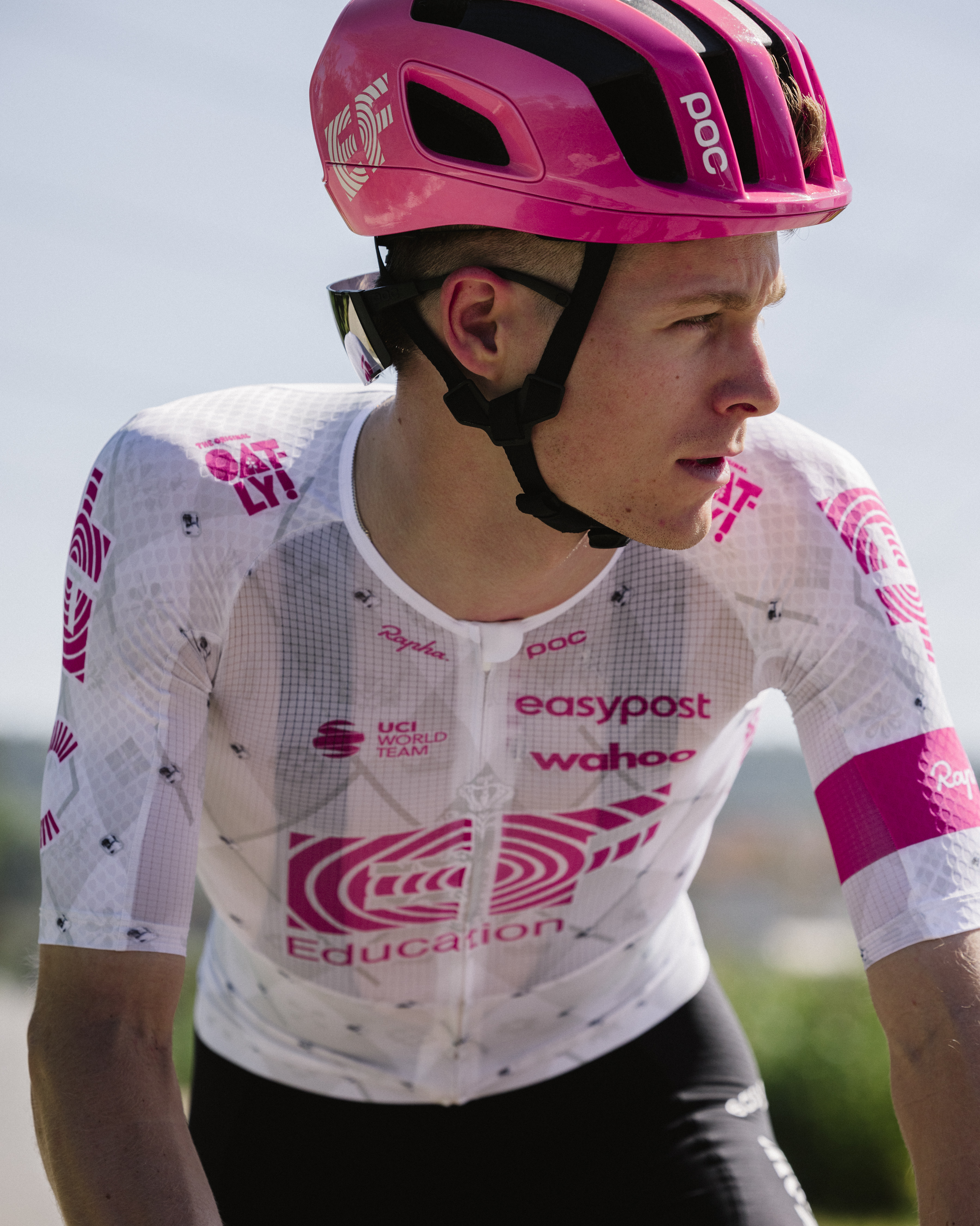 Image of a rider wearing the white jersey that EF will use in the Giro