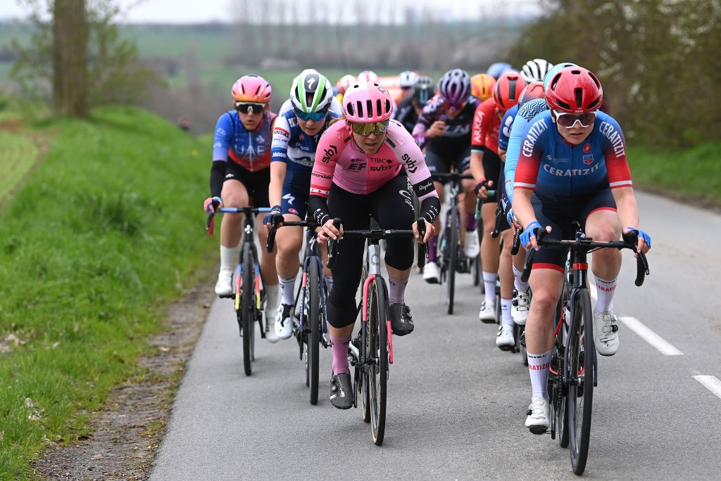 Marta Lach (Ceratizit) leads the group