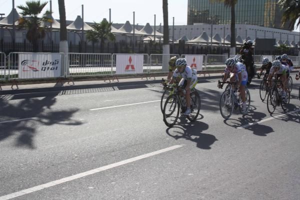 Amanda Spratt (Australia) drives the day's most threatening break.