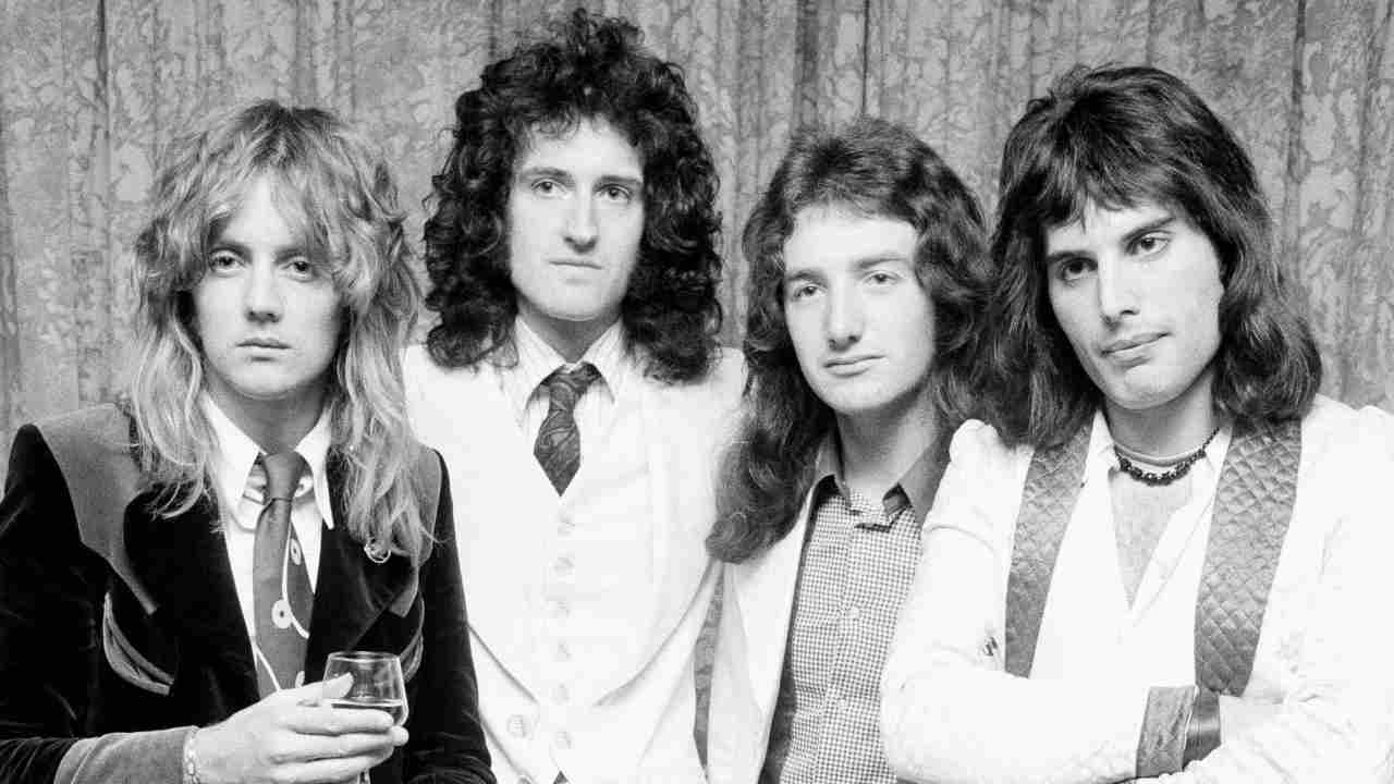 Queen posing for a photograph in the 1970s