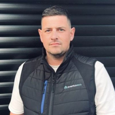 headshot of heating expert Sean Hogan