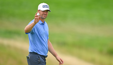 Victor Perez waves to the crowd