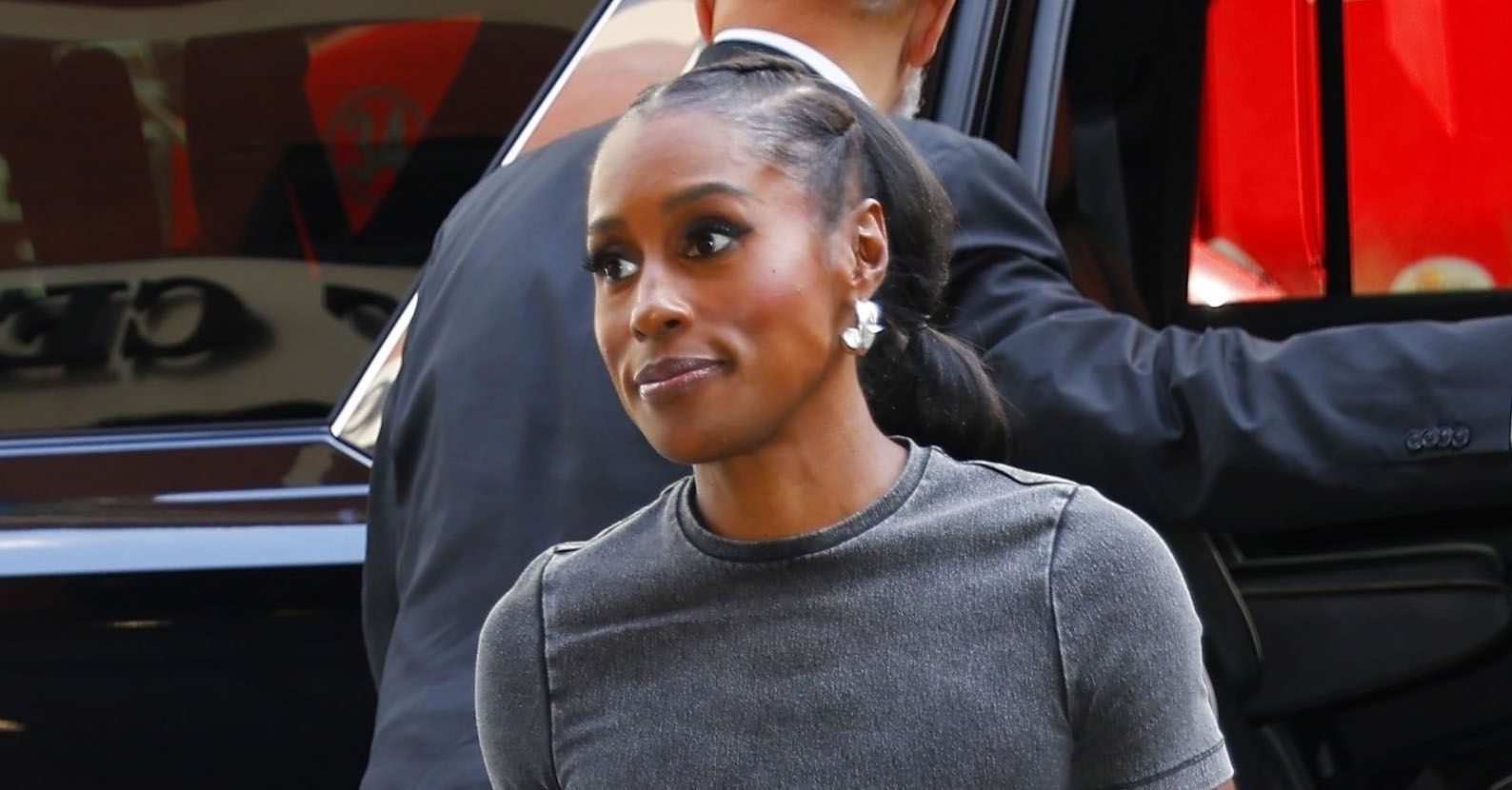 Issa Rae Just Wore a Cool All-Gray Outfit With Sneakers | Who What Wear