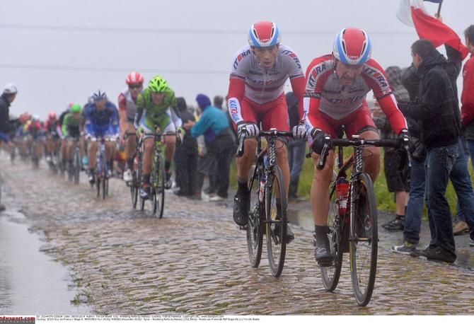 Yuri Trofimov and Alexander Porsev on the cobbles
