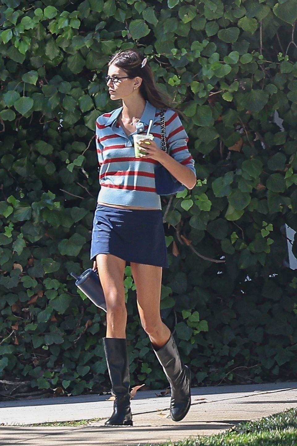 Kaia Gerber was spotted in L.A. wearing summer 2025&#039;s rugby shirt trend