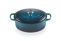 Le Creuset Signature Enamelled Cast Iron Casserole Dish With Lid Le Creuset Signature Enamelled Cast Iron Casserole Dish With Lid