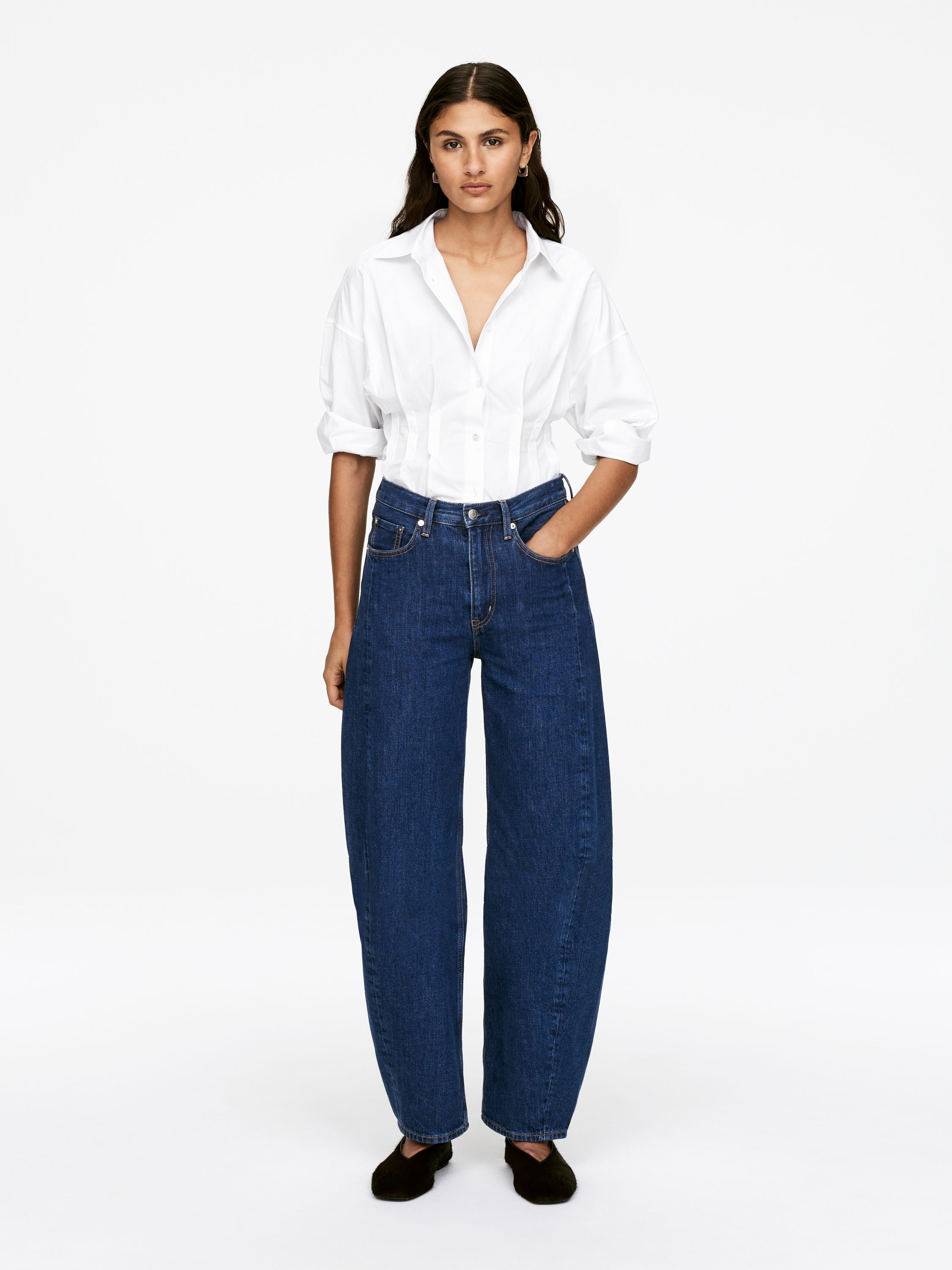 Bloom Barrel Jeans 
 Blue 
 Women 
 Arket Gb