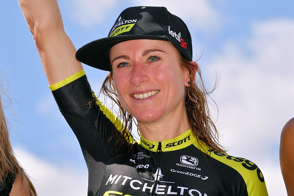 Annemiek van Vleuten (Mitchelton-Scott) wins stage 5 at the Giro Rosa