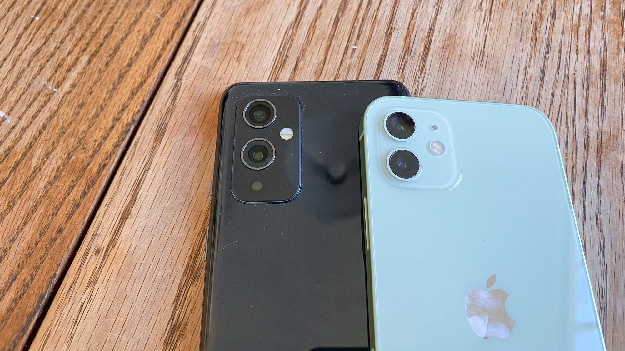 OnePlus 9 vs. iPhone 12