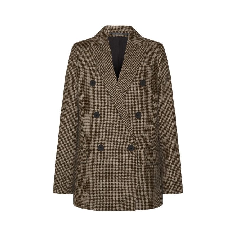 How to style a blazer: 7 ways to wear this style staple How to style a blazer: 7 ways to wear this style staple