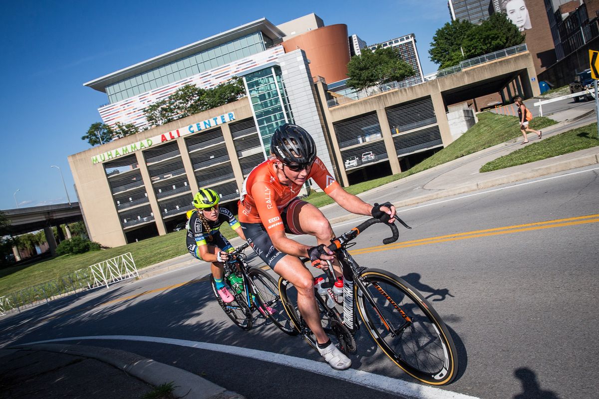 Erica Allar (Rally) leads Lauren Stephens (TIBCO) in the break