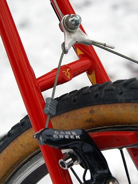 The seat stay bridge is brazed-on separately and is well in keeping with the overall aesthetic.